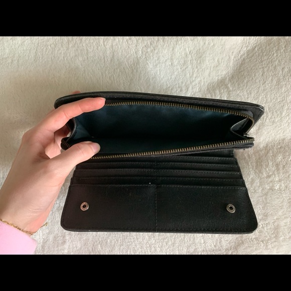 Matt and Nat Duma Wallet in Black - Vegan Leather - Picture 4 of 4